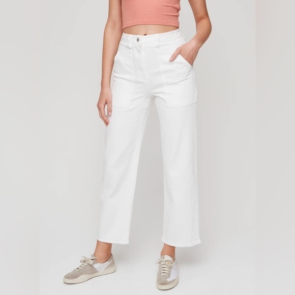 Aritzia Wilfred Free Modern Utility Pant High-waisted, utilitarian pant - Picture 3 of 14